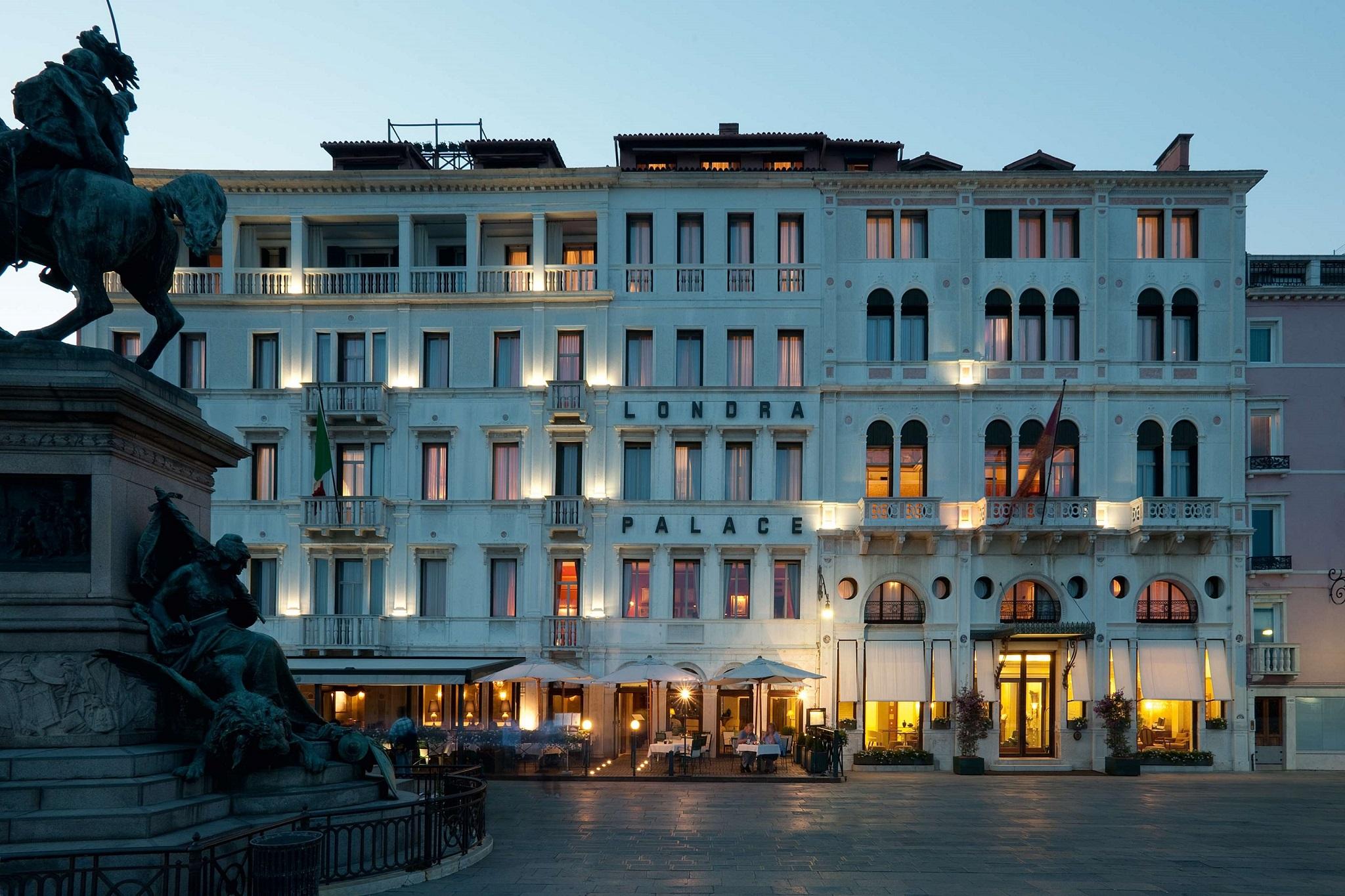 Londra Palace Venezia Exteriér fotografie