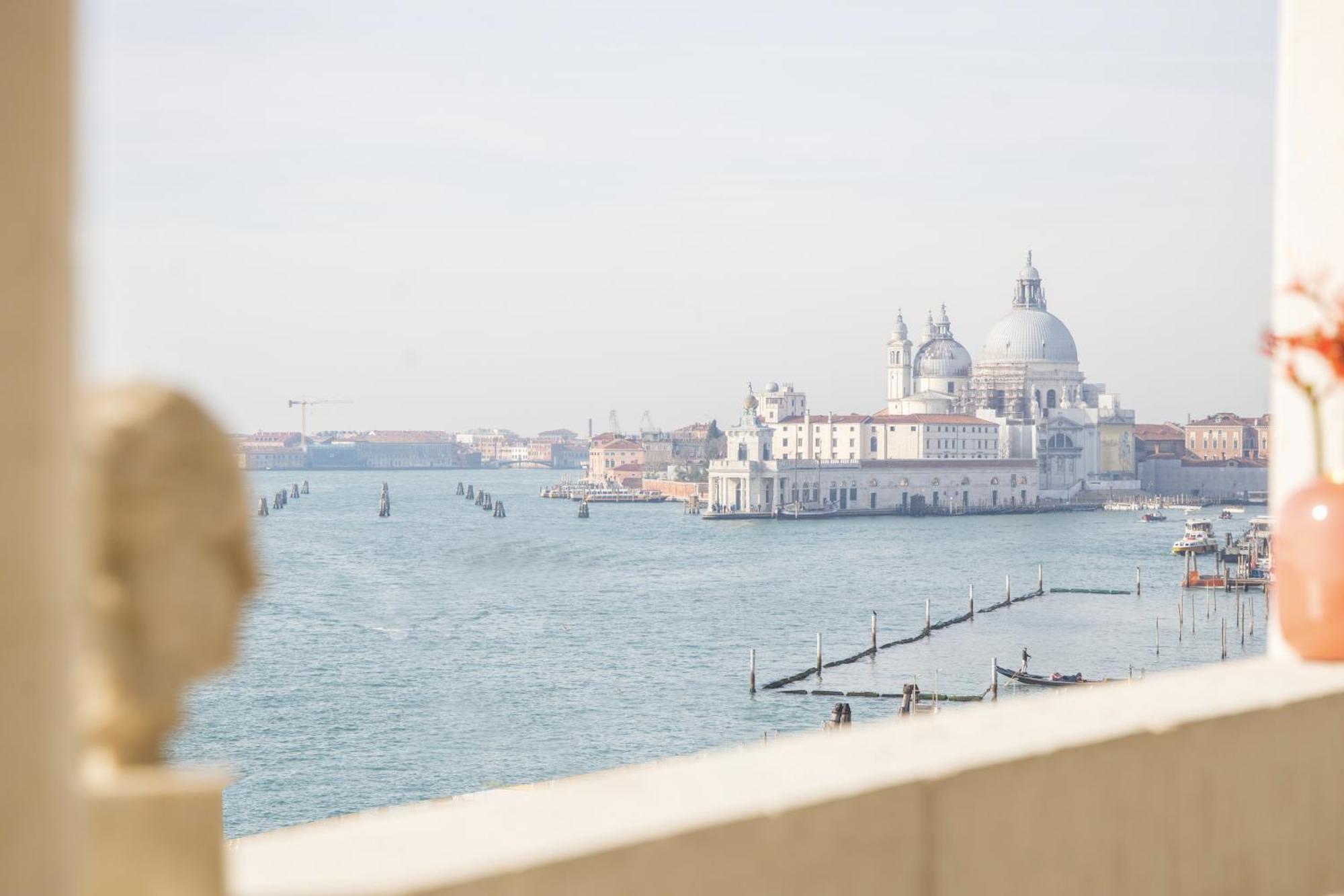 Londra Palace Venezia Exteriér fotografie